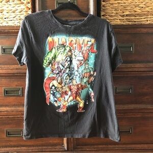 Marvel air brushed short sleeve graphic tee in size M